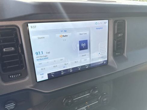Used 2024 Ford Bronco Outer Banks AWD/4WD image 19