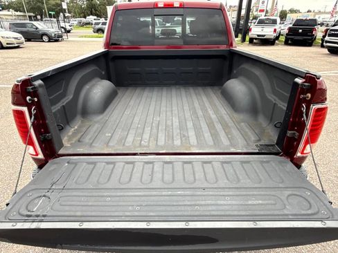 Used 2018 RAM 1500 Laramie w/ Convenience Group image 15