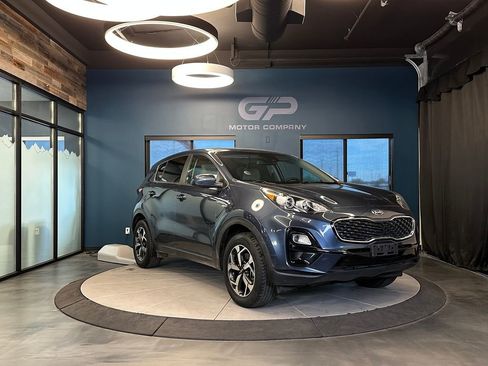 Used 2022 Kia Sportage LX AWD/4WD image 1