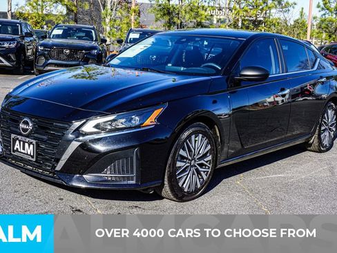 Used 2024 Nissan Altima 2.5 SV FWD image 3