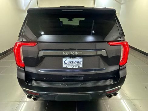 Used 2023 GMC Yukon XL Denali Ultimate AWD/4WD image 5