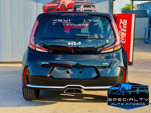 Used 2023 Kia Soul GT-Line w/ GT-Line Technology Package FWD image 5