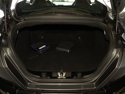 Used 2021 Ferrari Roma image 28