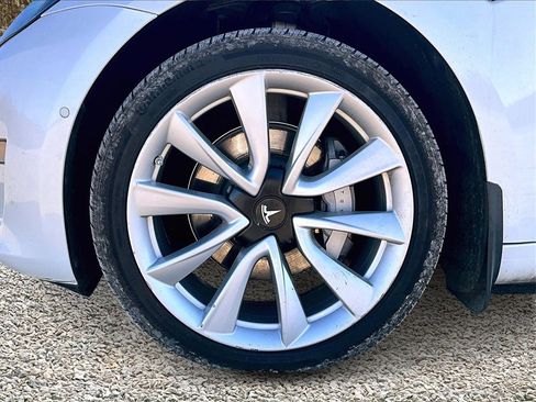 Used 2020 Tesla Model 3 Standard Range image 8