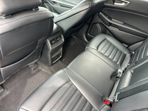 Certified 2024 Ford Edge SEL AWD/4WD image 13