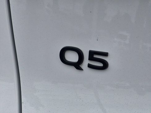 Certified 2025 Audi Q5 Premium w/ Premium Plus AWD/4WD image 33
