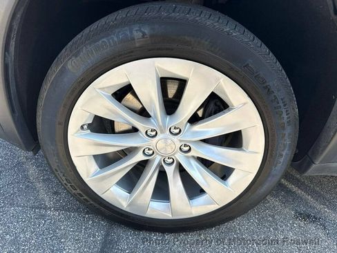 Used 2018 Tesla Model X 75D AWD/4WD image 26