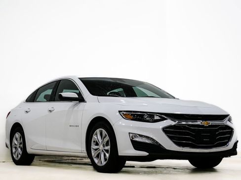 Used 2024 Chevrolet Malibu LT image 1