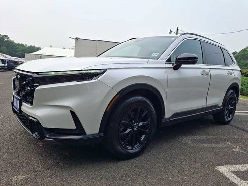 Certified 2024 Honda CR-V Sport image 3