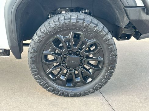 Used 2025 GMC Sierra 2500 Denali Ultimate AWD/4WD image 10