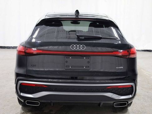 Certified 2025 Audi Q5 Prestige image 7