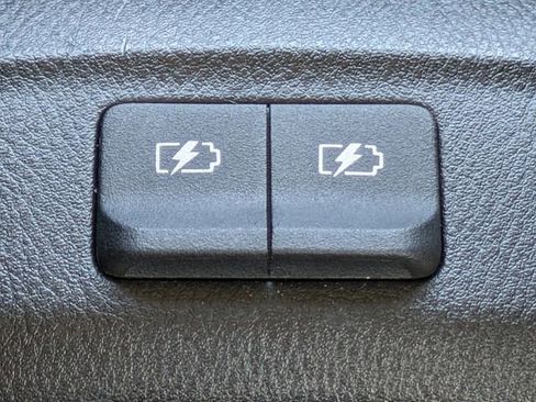 Used 2024 Nissan Versa S w/ Trunk Package image 20