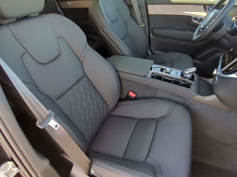 Used 2026 Volvo XC90 B6 Plus w/ Protection Package Premier AWD/4WD image 21