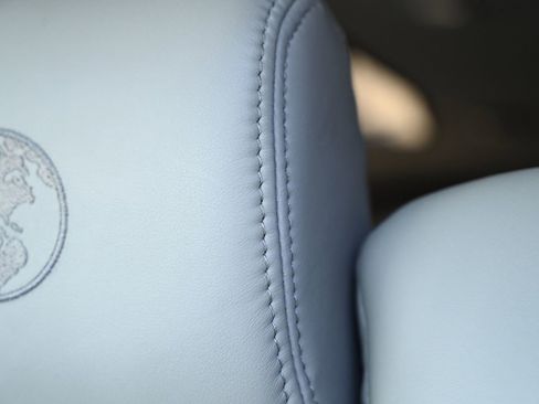 Used 2018 GMC Savana 2500 LS image 22