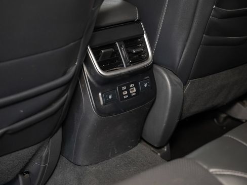 Used 2023 Subaru Outback Limited AWD/4WD image 33