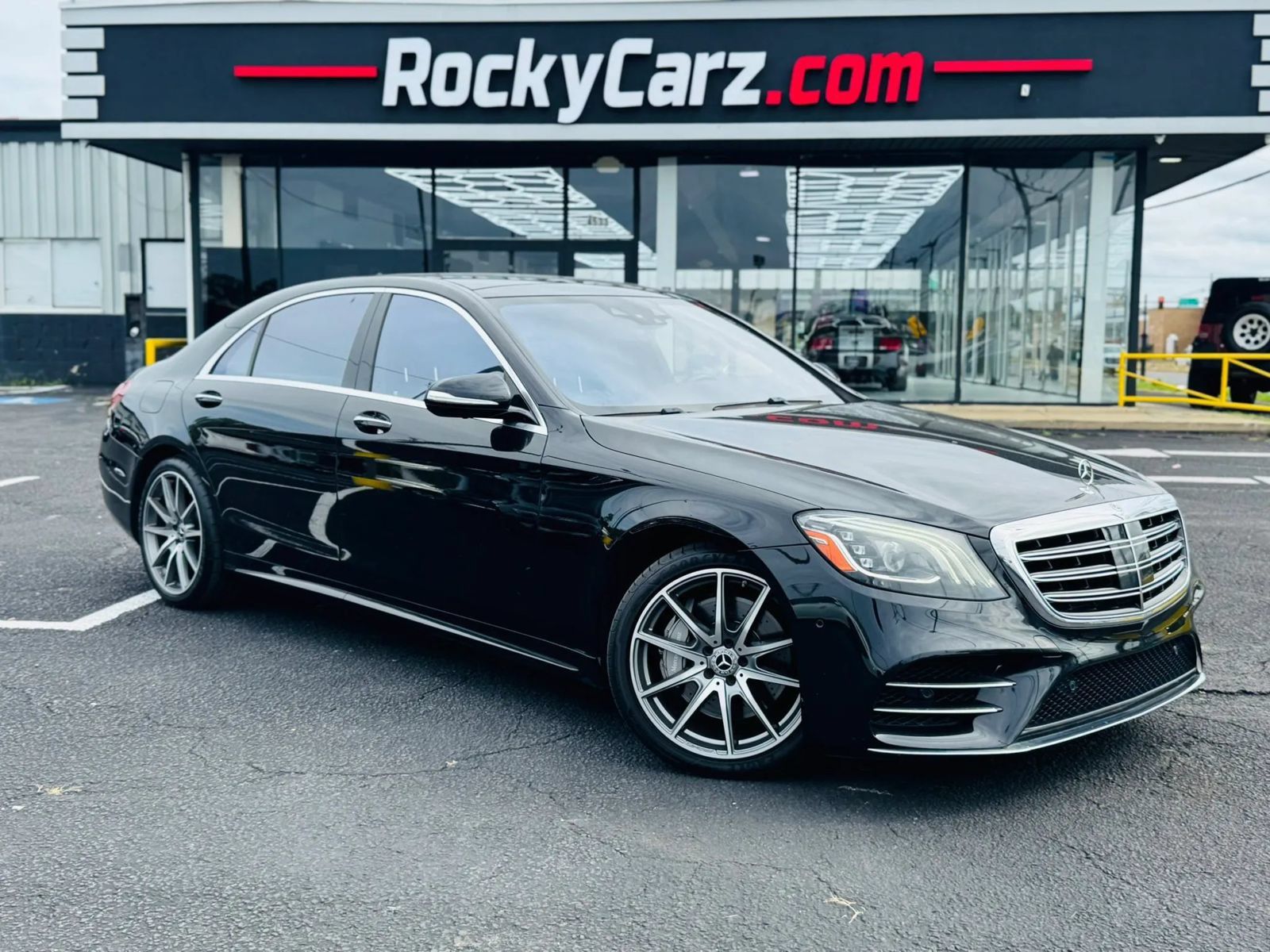 Used 2019 Mercedes-Benz S 560 Sedan w/ AMG Line Exterior image 1