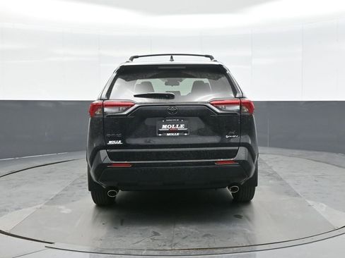 New 2025 Toyota RAV4 SE image 6