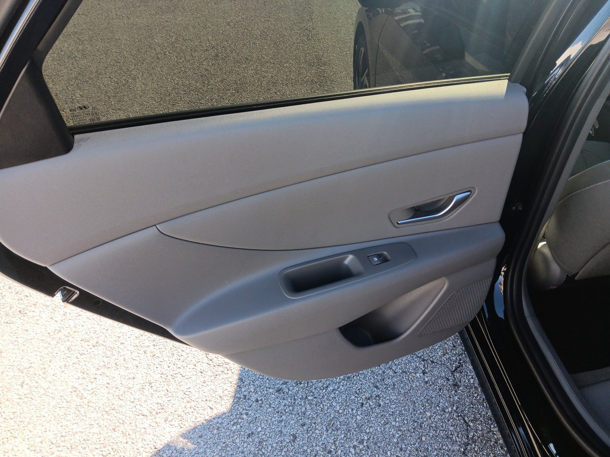 Used 2025 Hyundai Elantra Sport FWD image 18