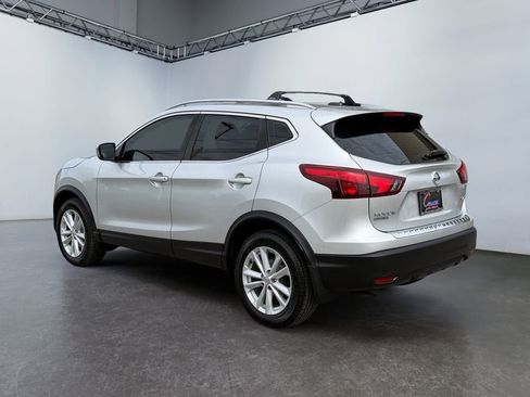 Used 2018 Nissan Rogue Sport SV w/ SV All-Weather Package AWD/4WD image 7