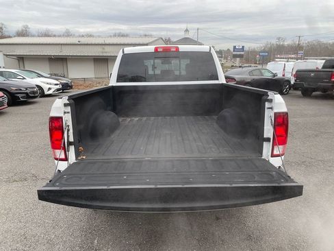Used 2019 RAM 1500 Classic SLT image 24