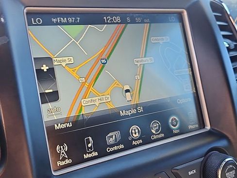 Used 2015 Jeep Grand Cherokee Limited w/ Luxury Group II image 18