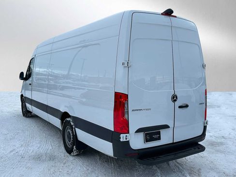 Used 2023 Mercedes-Benz Sprinter 2500 image 5