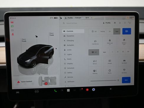 Used 2023 Tesla Model Y Long Range image 24