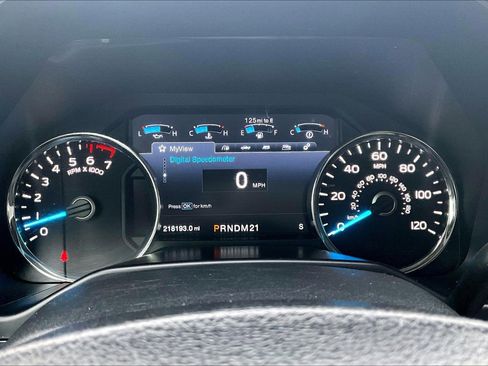 Used 2016 Ford F150 Lariat w/ Trailer Tow Package image 14