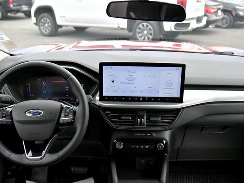 Used 2023 Ford Escape Active w/ Tech Pack #1 AWD/4WD image 38