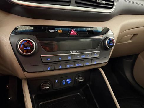 Used 2021 Hyundai Tucson Limited AWD/4WD image 22