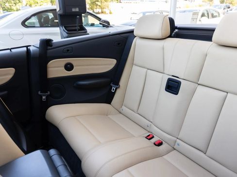 Used 2008 BMW 135i Convertible RWD image 31