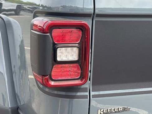 New 2026 Jeep Gladiator Rubicon AWD/4WD image 26