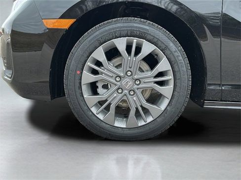 New 2026 Honda Odyssey Touring image 4