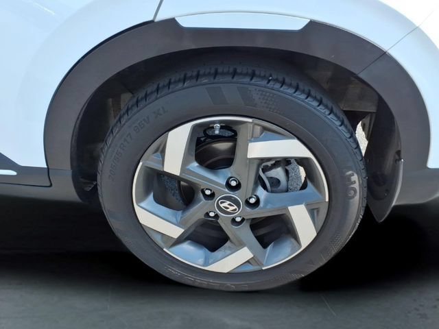 Used 2022 Hyundai Venue Limited FWD image 14
