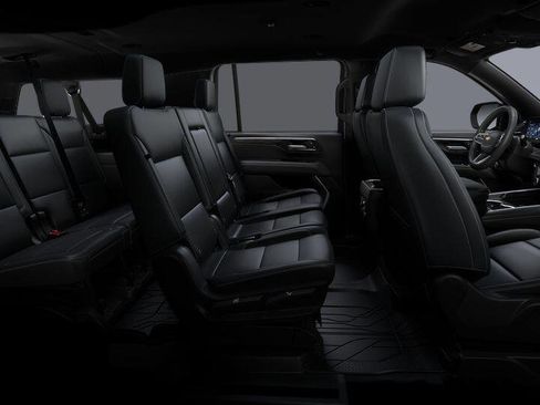 New 2025 Chevrolet Suburban LT image 10
