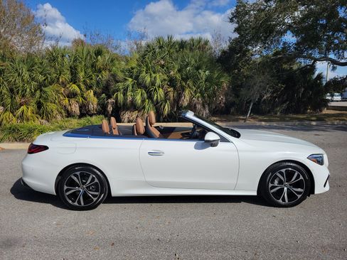 Used 2024 Mercedes-Benz CLE 300 4MATIC Cabriolet image 3