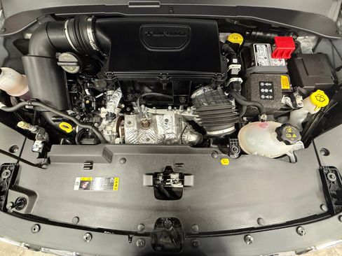 Used 2024 Jeep Compass Sport image 27