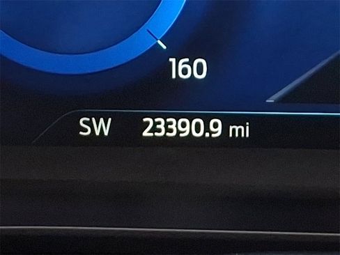 Certified 2022 Ford Escape Titanium image 22