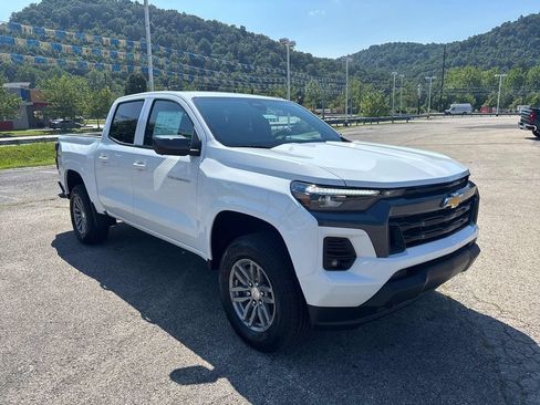 New 2026 Chevrolet Colorado LT w/ LT Convenience Package AWD/4WD image 7