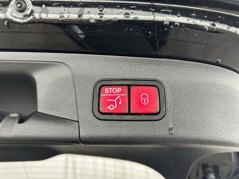 Used 2024 Mercedes-Benz GLA 35 AMG GLA 35 AMG image 40