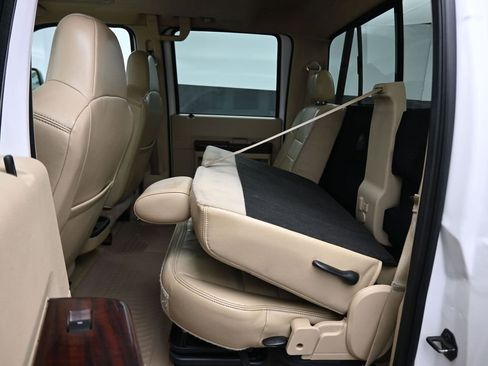 Used 2010 Ford F250 Lariat image 30