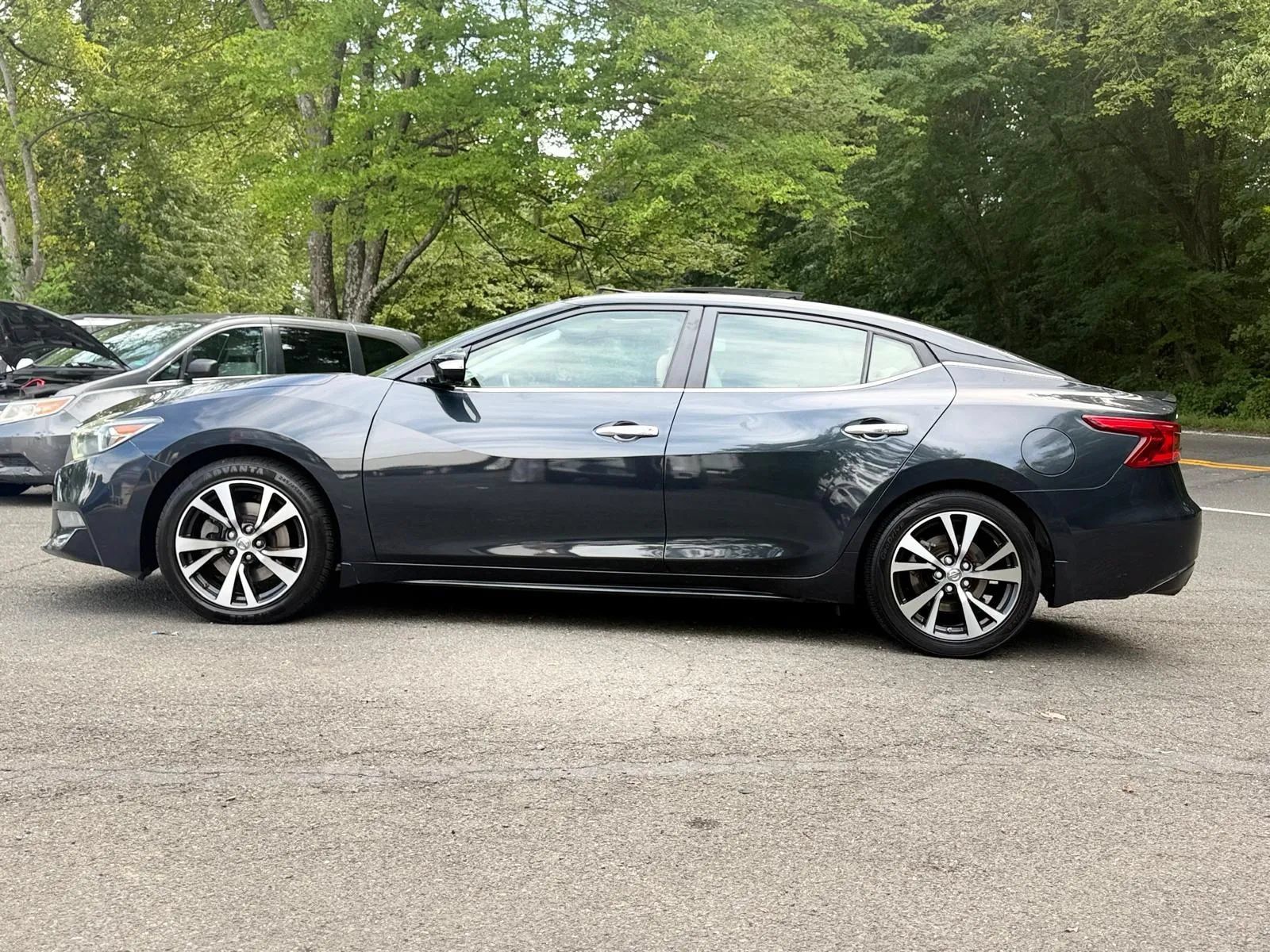 Used 2016 Nissan Maxima Platinum FWD image 5