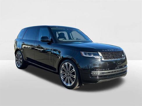 New 2025 Land Rover Range Rover Long Wheelbase SE image 5