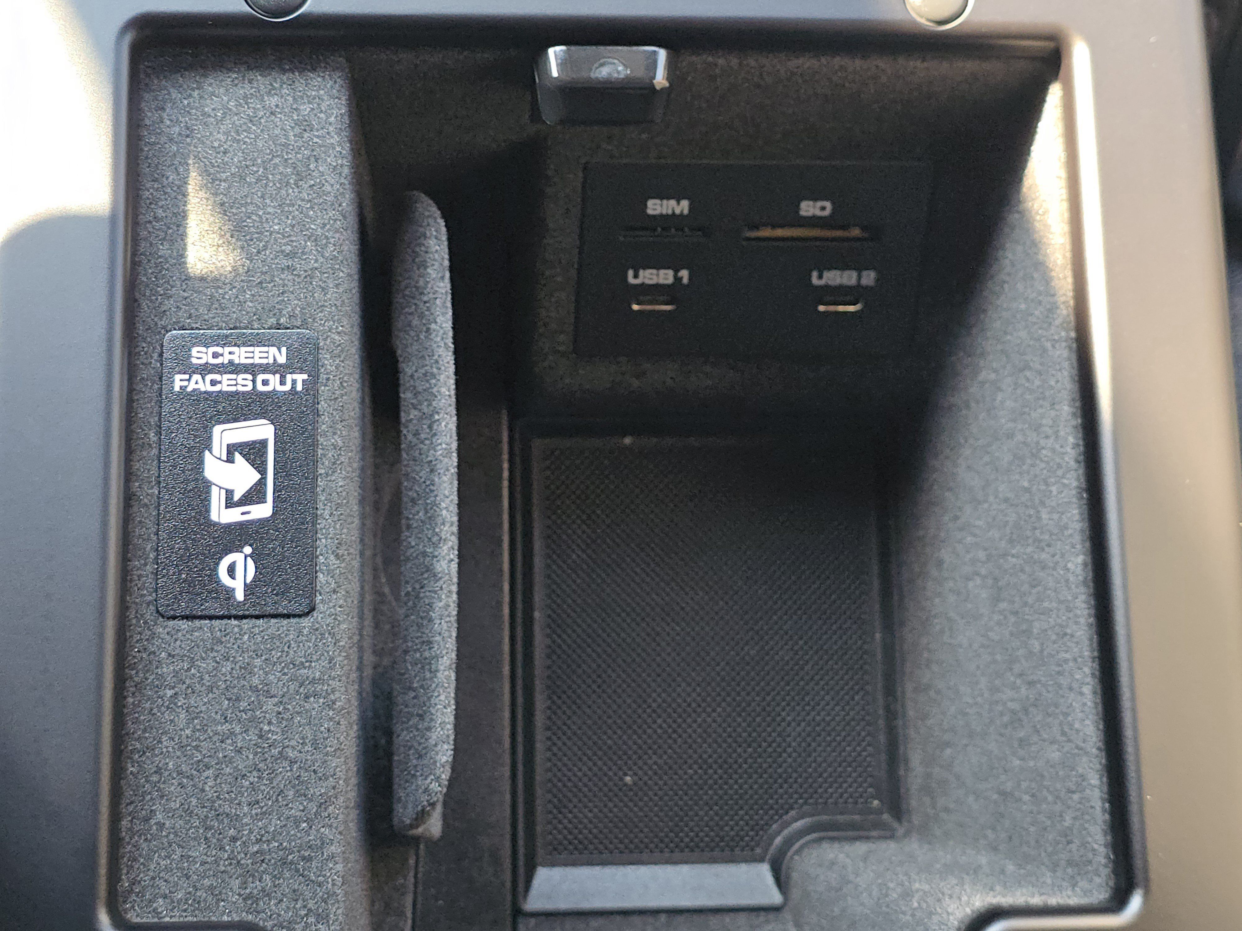 Certified 2026 Porsche Macan AWD/4WD image 10