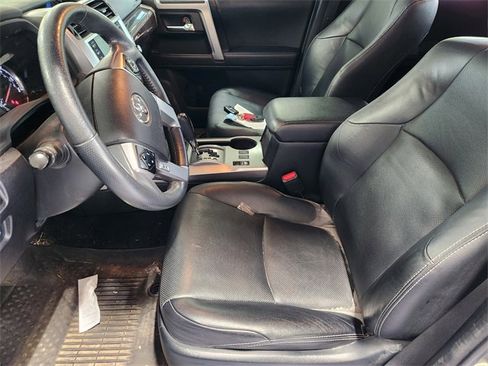 Used 2022 Toyota 4Runner Limited AWD/4WD image 10