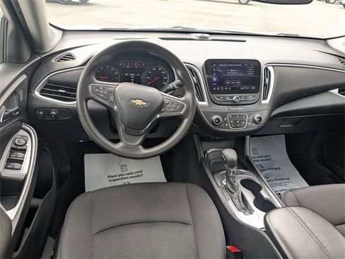 Used 2024 Chevrolet Malibu LT image 28