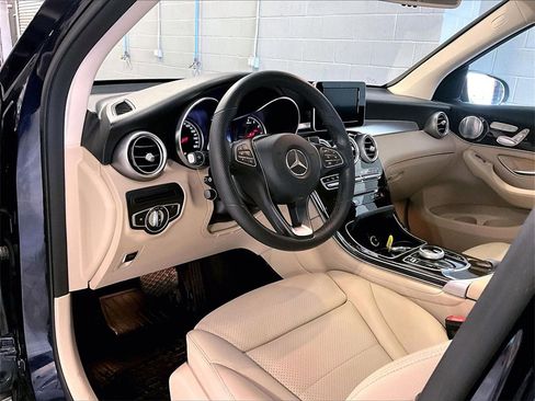 Used 2019 Mercedes-Benz GLC 300 GLC 300 image 4