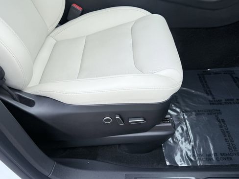 Used 2023 Tesla Model X AWD/4WD image 60