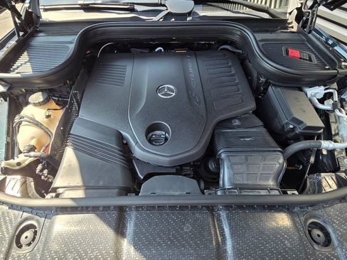 Used 2024 Mercedes-Benz GLE 450 4MATIC image 32
