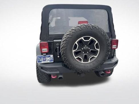 Used 2015 Jeep Wrangler Rubicon AWD/4WD image 8